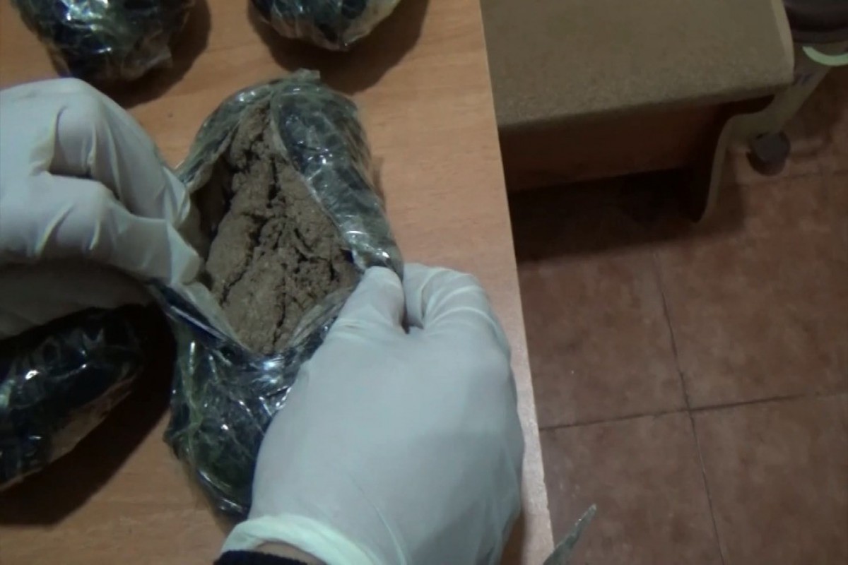 Qazaxda narkotik satmaqda şübhəli bilinən şəxs saxlanıldı - FOTO